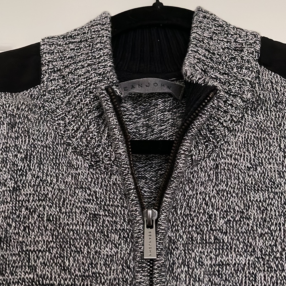 Sweater - Picture 3 of 7